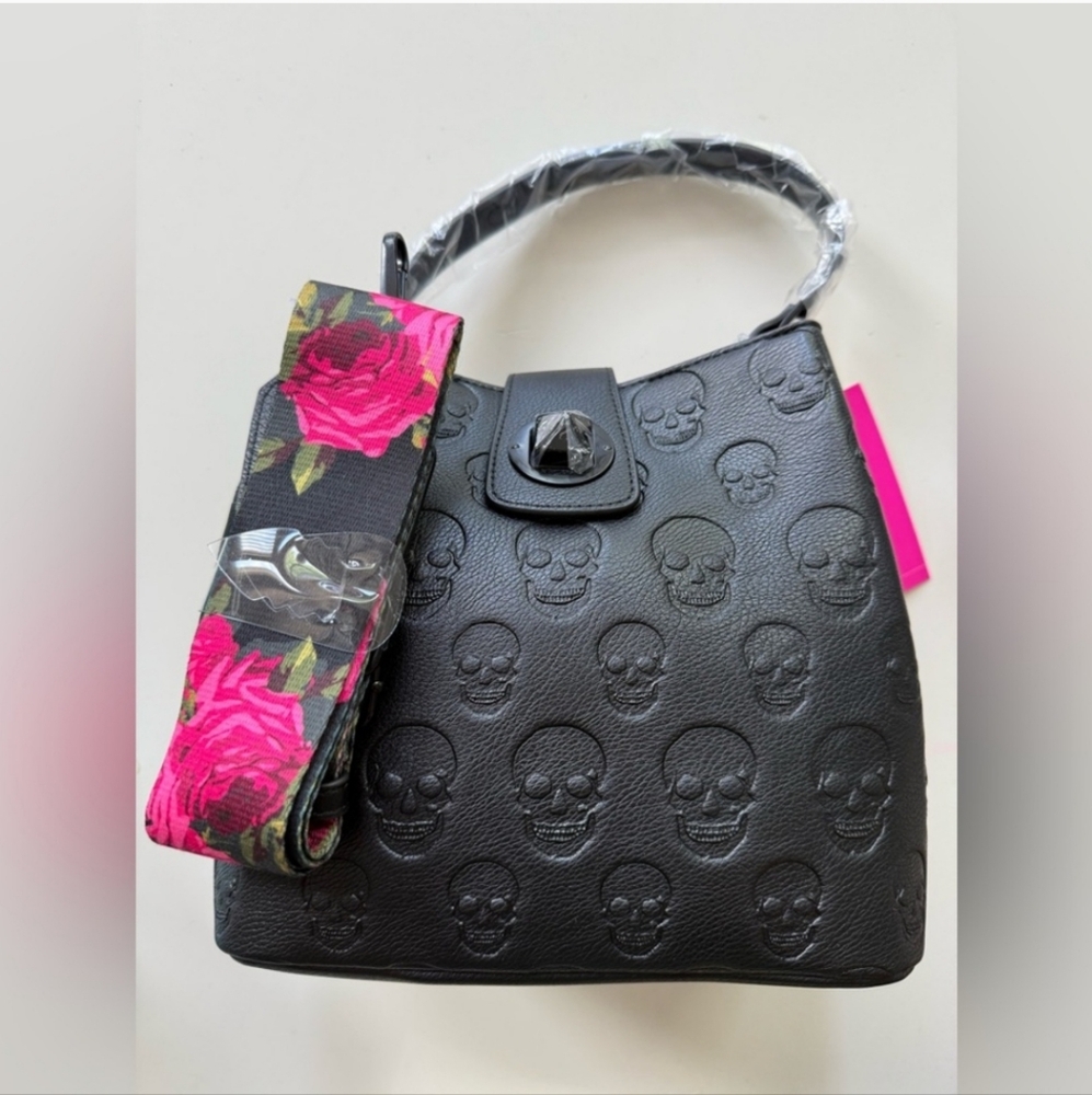 Betsey Johnson Skull Boss Tote W/ Flora Crossbody Strap